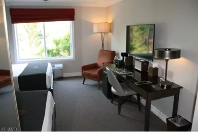 2 Chamonix Dr #402, Vernon Twp., NJ 07462 - Photo 2