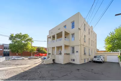 136 Park Pl, Elizabeth, NJ 07206 - Photo 4