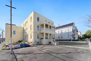 136 Park Pl, Elizabeth, NJ 07206 - Photo 1