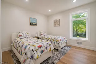 393 Myrtle Ave, Irvington, NJ 07111 - Photo 10