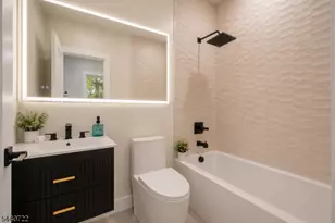 393 Myrtle Ave, Irvington, NJ 07111 - Photo 22