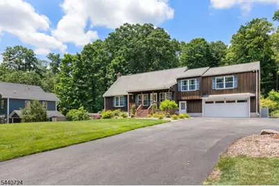 36 Hancock Dr, West Milford, NJ 07480 - Photo 24