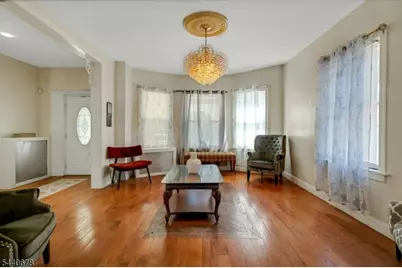 127 S Burnett St R #1, East Orange, NJ 07018 - Photo 6
