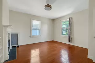 127 S Burnett St R, East Orange, NJ 07018 - Photo 14