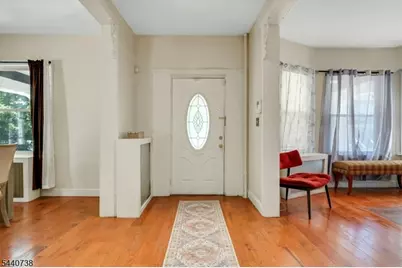 127 S Burnett St R #4, East Orange, NJ 07018 - Photo 4
