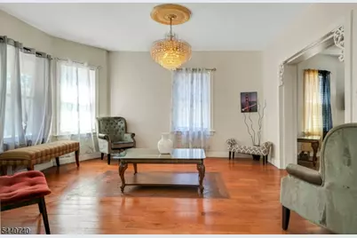 127 S Burnett St R #5, East Orange, NJ 07018 - Photo 8