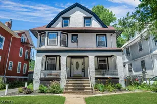 127 S Burnett St R, East Orange, NJ 07018 - Photo 1