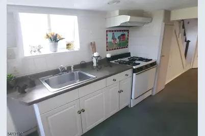 33 Garden Ave, Belleville, NJ 07109 - Photo 12