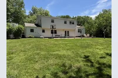 13 Greenwich Rd, Edison, NJ 08820 - Photo 16
