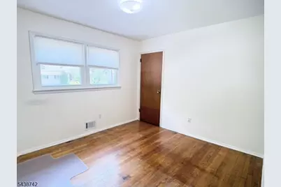 13 Greenwich Rd, Edison, NJ 08820 - Photo 14