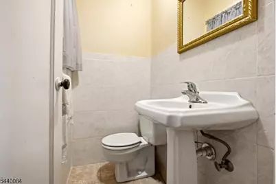 182 Heywood Ave, Orange, NJ 07050 - Photo 10
