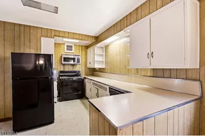182 Heywood Ave, Orange, NJ 07050 - Photo 12