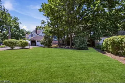 182 Heywood Ave, Orange, NJ 07050 - Photo 28