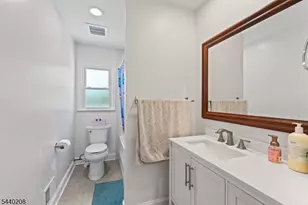 29 Oxford Cir, Montgomery Township, NJ 08558 - Photo 32
