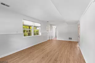 29 Oxford Cir, Montgomery Township, NJ 08558 - Photo 22