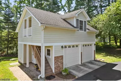 29 Oxford Cir, Montgomery Township, NJ 08558 - Photo 8