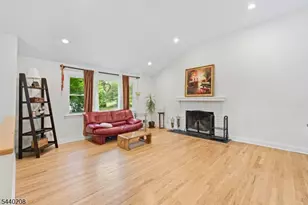 29 Oxford Cir, Montgomery Township, NJ 08558 - Photo 10
