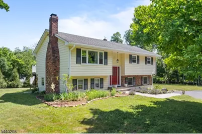 29 Oxford Cir, Montgomery Township, NJ 08558 - Photo 4