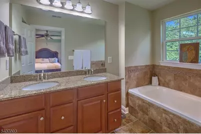 80 Thomastown Rd, Mine Hill, NJ 07803 - Photo 16
