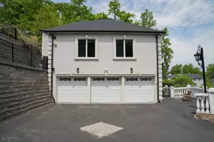 207 Eileen Dr, Cedar Grove, NJ 07009 - Photo 22