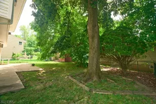 1004-06 Park Ln, Plainfield, NJ 07062 - Photo 12