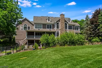 2 Coe Farm Rd, Mendham Township, NJ 07869 - Photo 8