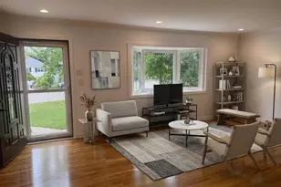 62 W McClellan Ave, Livingston Twp., NJ 07039 - Photo 2
