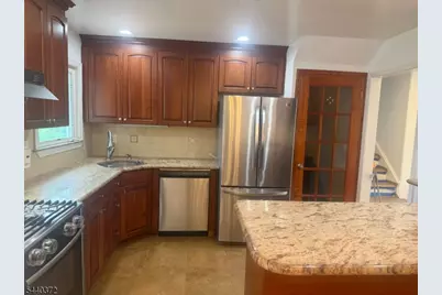 62 W McClellan Ave, Livingston Twp., NJ 07039 - Photo 8
