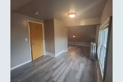258 Van Nostrand Ave, Jersey City, NJ 07305 - Photo 4