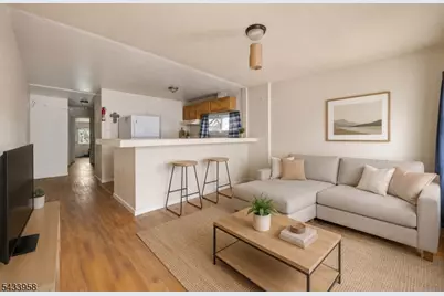 322 E Jersey St, Elizabeth, NJ 07206 - Photo 4