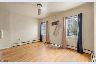 322 E Jersey St, Elizabeth, NJ 07206 - Photo 16