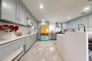 124 Green St, Franklin Township, NJ 08873 - Photo 10