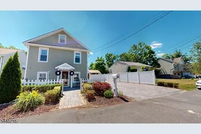 124 Green St, Franklin Township, NJ 08873 - Photo 1