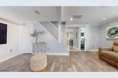 124 Green St, Franklin Township, NJ 08873 - Photo 2