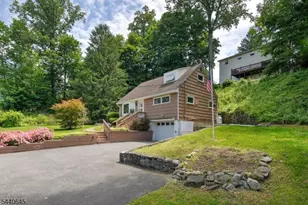 16 Lenape Ave, Andover Township, NJ 07860 - Photo 2