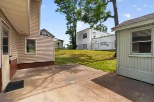 21 Ash Rd, Edison, NJ 08817 - Photo 34