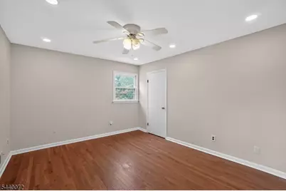 21 Ash Rd, Edison, NJ 08817 - Photo 18
