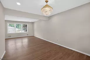21 Ash Rd, Edison, NJ 08817 - Photo 10