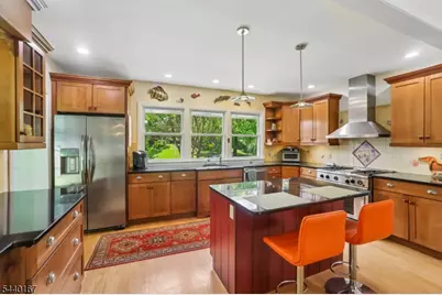 95 Yantacaw Brook Park, Montclair, NJ 07043 - Photo 18