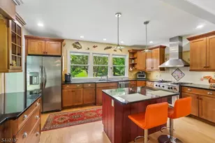 95 Yantacaw Brook Park, Montclair Twp., NJ 07043 - Photo 18
