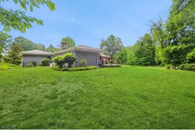 95 Yantacaw Brook Park, Montclair Twp., NJ 07043 - Photo 36