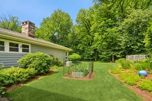 95 Yantacaw Brook Park, Montclair Twp., NJ 07043 - Photo 36