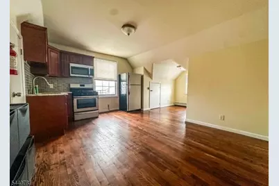 19 Walnut Ter, Bloomfield, NJ 07003 - Photo 10