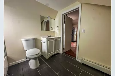 19 Walnut Ter, Bloomfield, NJ 07003 - Photo 2