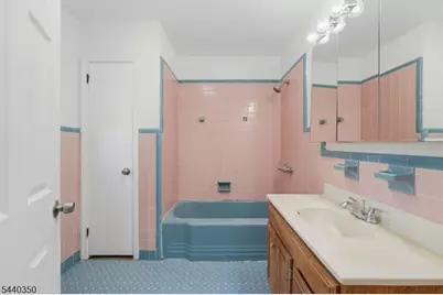 608-612 W 8th St, Plainfield, NJ 07060 - Photo 22