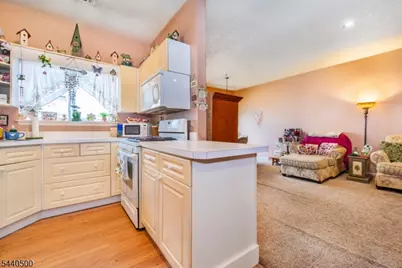 308 Brittany Dr #308, Wayne, NJ 07470 - Photo 14