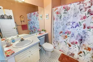 308 Brittany Dr, Wayne, NJ 07470 - Photo 18