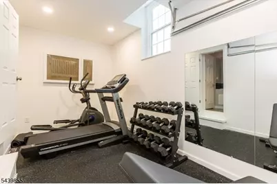 25 Riverview Dr, Montclair, NJ 07043 - Photo 20