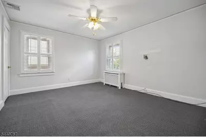 24 Meeker Pl, Millburn, NJ 07041 - Photo 12