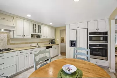 24 Cherry Hill Rd, Livingston Twp., NJ 07039 - Photo 2